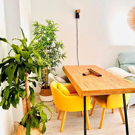 Sunny House Велес